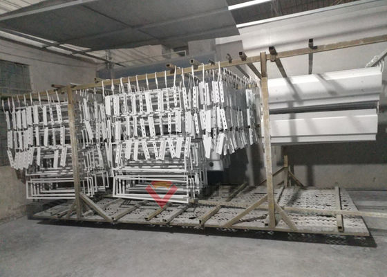 qualité Chariot pour la cuisson de pièce en métal dans la ligne de revêtement de poudre énergie d'économies pour la pièce de cuisson usine