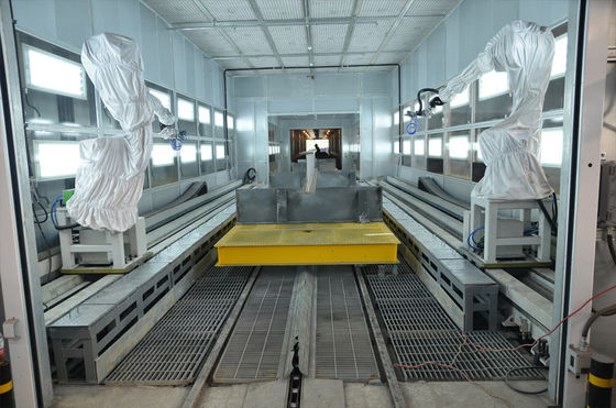 qualité La ligne de peinture en acier de profil robot peignent la chaîne de production transport avec le chariot usine