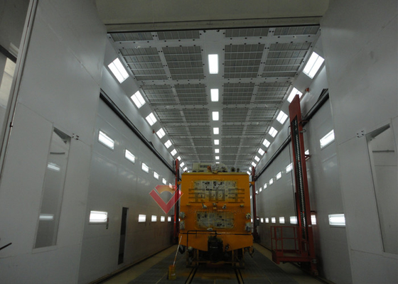 Le train de cabine de peinture de métro pulvérisent des cabines avec des équipements de chariot