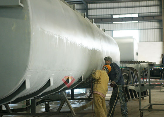 qualité Grenaillage de véhicules de remorque de mélangeur spécial de bateau-citerne et ligne de peinture automatiques usine